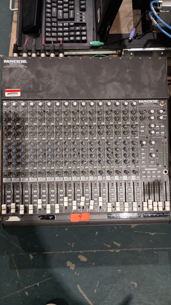 Mackie 1604 Pro