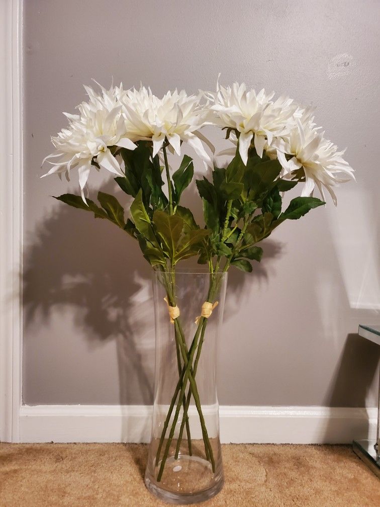 π₯ποΈ 16" Vase And Flowers (Sold Separately) $21