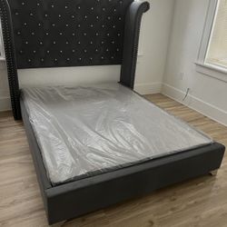 GREY VELVET BED 😌😌👏🏻😌😌 Tall Headboard