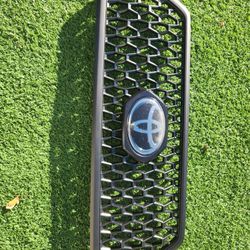 2019 Toyota Tacoma Grill