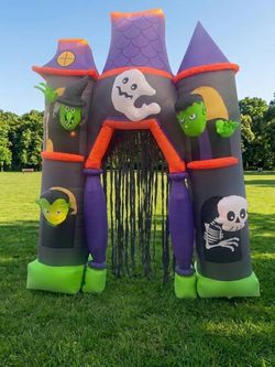 Halloween Inflatable Archway Castle Ghost Frankenstein Witch Vampire Yard Decor