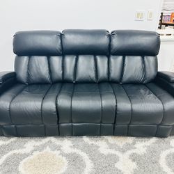 Power Reclining Sofa with Power Headrests in Black leather @ LED lights, charging ports, cup holders