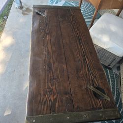Rustic coffee table with end piece