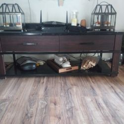 Tv Stand/ Entertainment Center