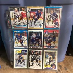 Autograph Of Players That Play For The Kings