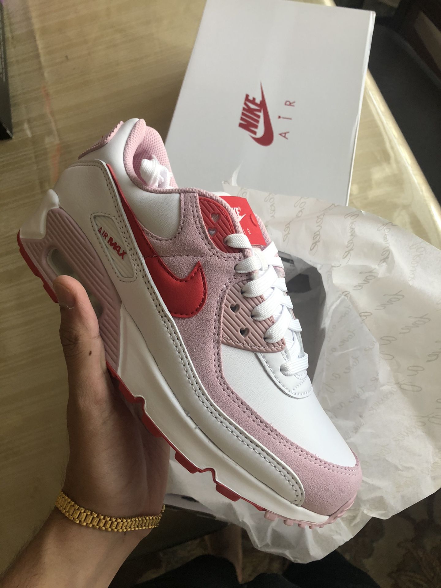 product locator nike air max vday