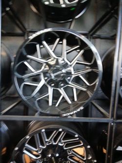 20x12 savage rims 6 lug 6x139 6x5.5 6x135 on New tires 33 1250 20