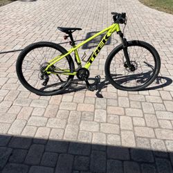 Trek 5 Mountain and Street Bike (send Cash Offers)