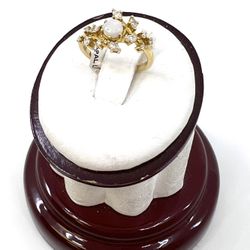 18K Yellow Gold Diamonds & Opal Ring Size 4.5