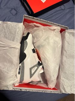 Jordan retro 4 white cement