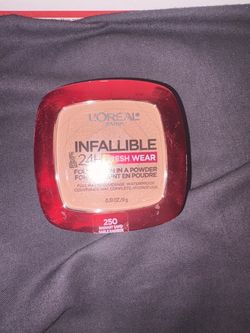 L'Oréal Infallible 24H Fresh Wear Powder Foundation