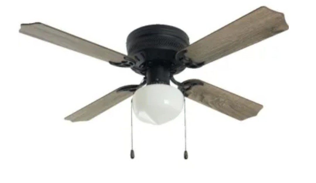 Seasons® Torrey™ 42 In. 4-Blade Ceiling Fan W/ Light Seasons® Torrey™ Hugger Mount Ceiling Fan
42"
Four Blades
Matte Black
Dark Chestnut/Rough Pine Re