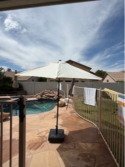9’ Outdoor Umbrella