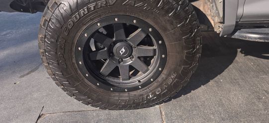 Scs sr8 17x8.5 6x5.5 with 34" at3