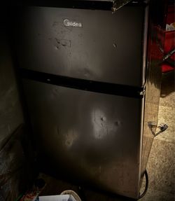 Mini fridge