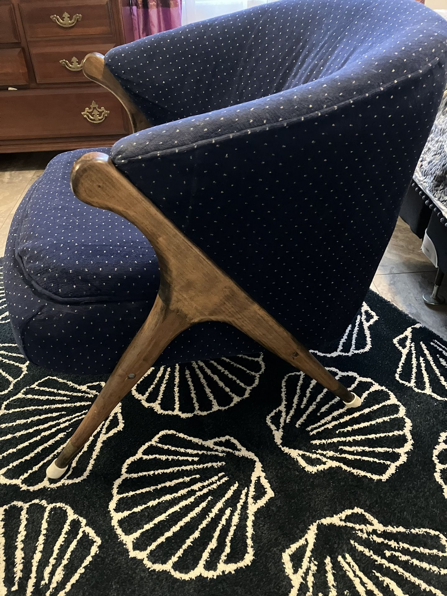 MID CENTURY BOOMERANG BARREL/CLUB CHAIR 