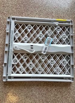 MyPet Paws Pet Gate - Fits Openings 26” - 40”