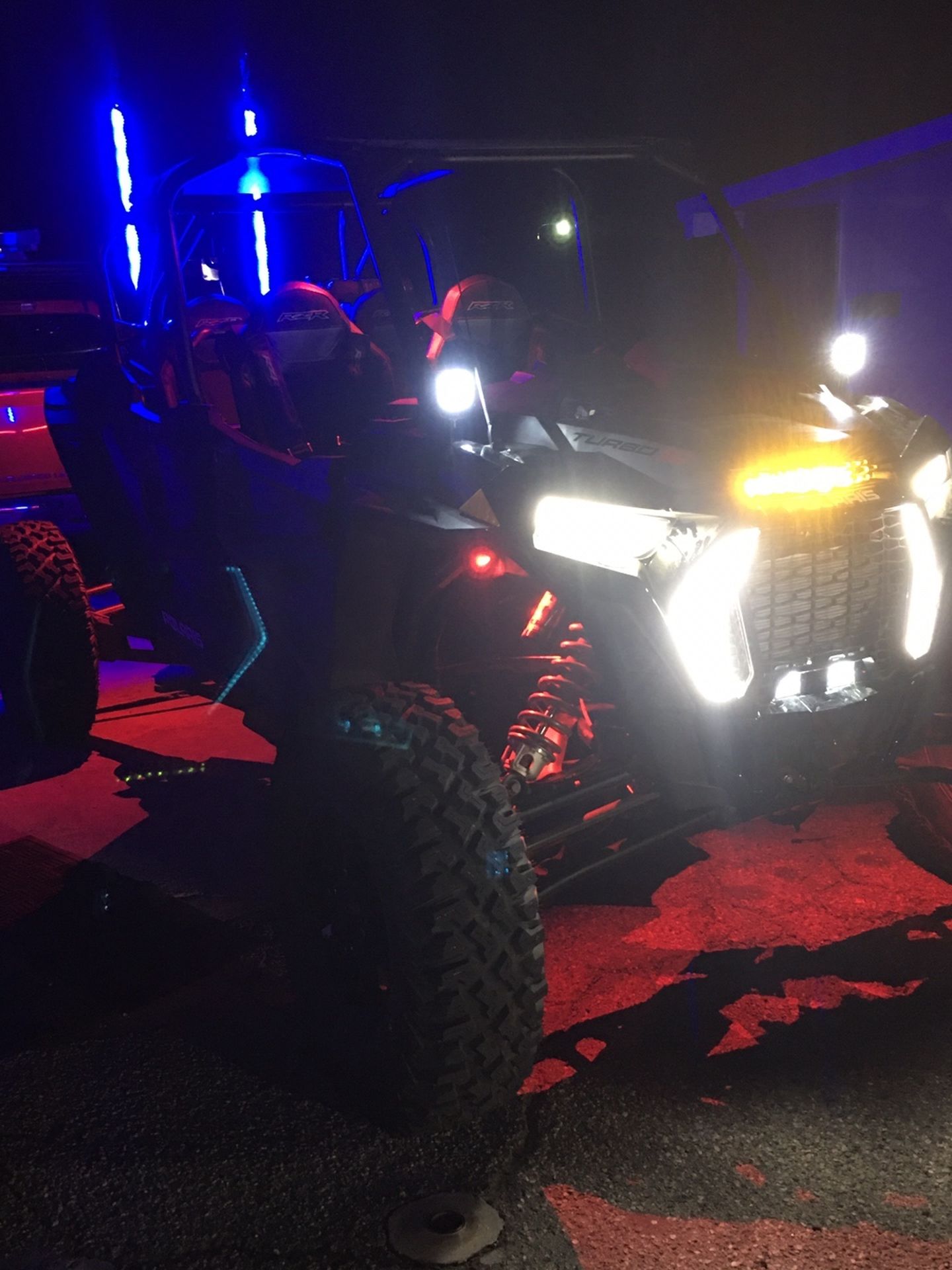 LED Lights Audio Marine Sistem Rzr / Can Am