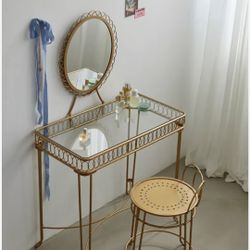 Gold Wire Loop Urban Outfitters Vanity Set Complete Mirror & Stool 