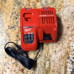 Milwaukee Rapid  Charger 