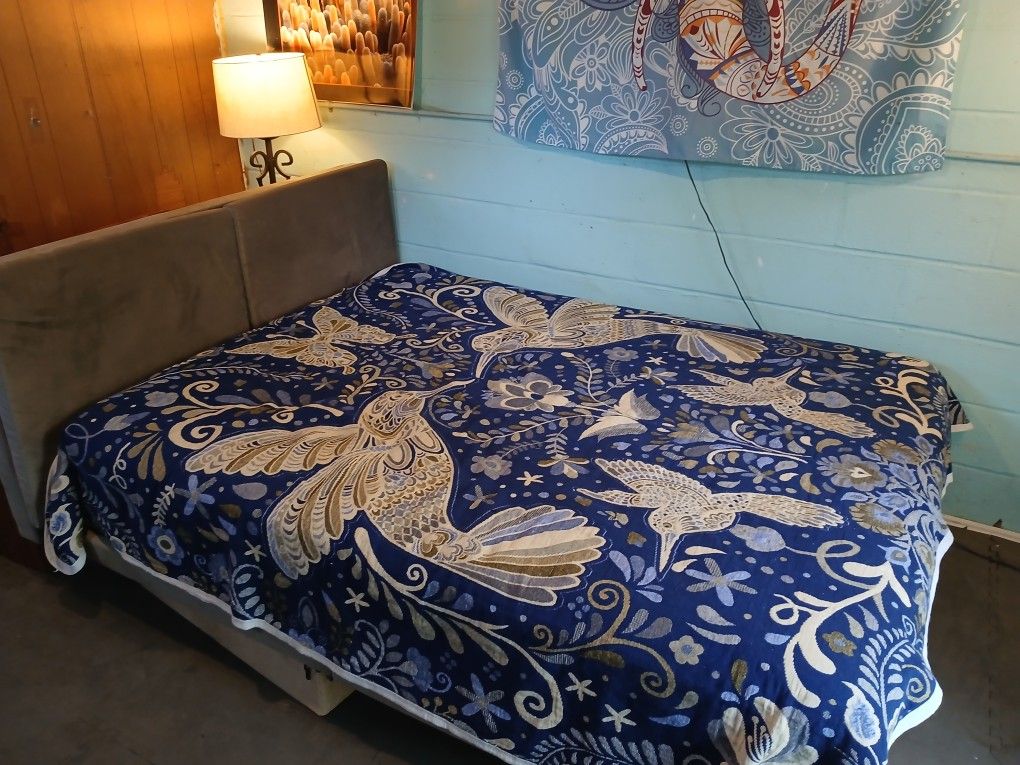 New Queen Mattress And Bed Frame