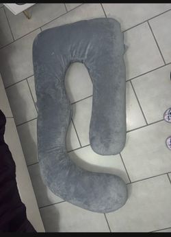 Pregnancy pillow