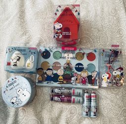 Snoopy Christmas Makeup Lot Discontinued 