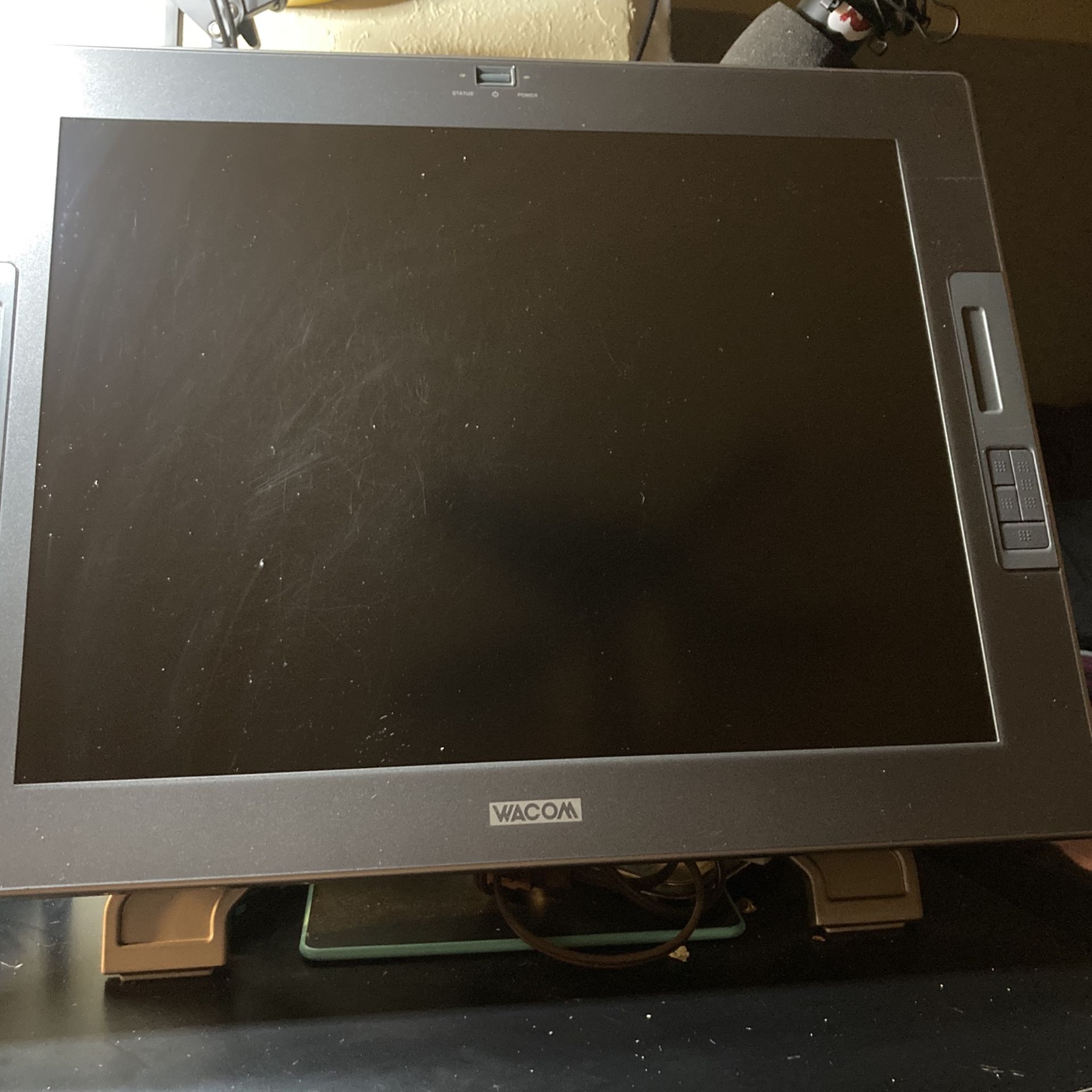 Wacom Cintiq 21UX for Sale in Tracy, CA - OfferUp