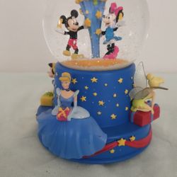 Disney Hallmark Musical Snow Globe 2001 Walt's 100th Birthday Limited Edition