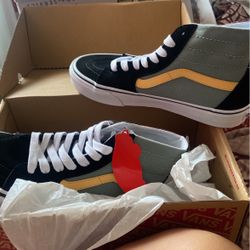 New!!’ Vans In Box