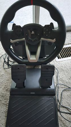 PS5 racing wheel