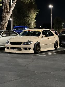 Lexus Is300