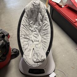 4Moms MamaRoo Multi-Motion Baby Swing