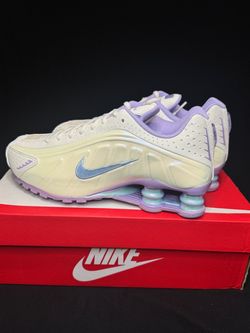 Nike Shox R4
