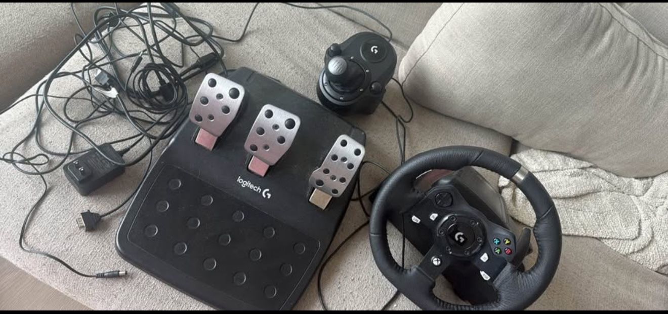 Logitech Wheel And Pedal Xbox