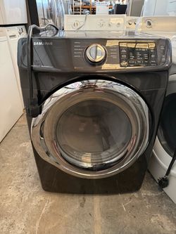 Samsung Front Load Dryer with MultiSteam