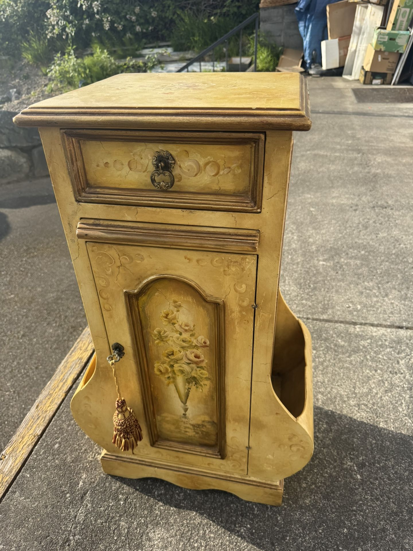 Tuscan vintage table