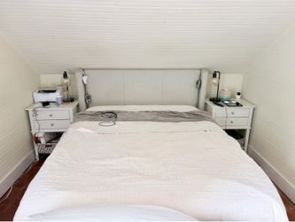 Queen bedroom set - moving!
