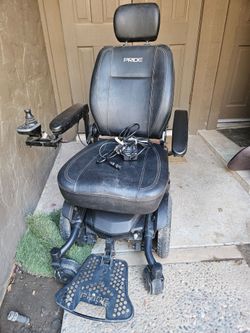 Pride Jazzy EVO 613 Power wheelchair