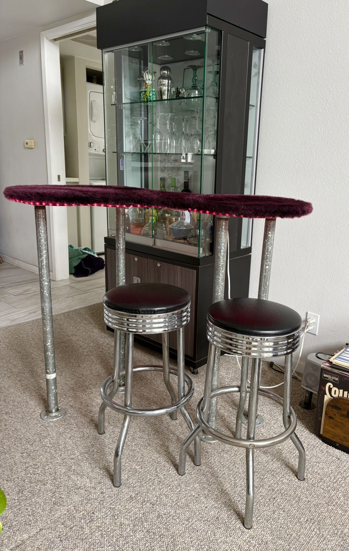 Bar with Bar Stools