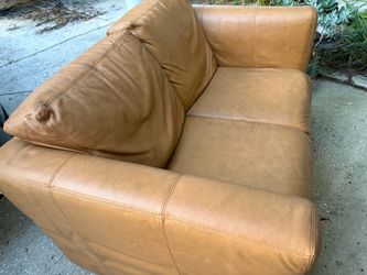 Leather furniture in perfect condition