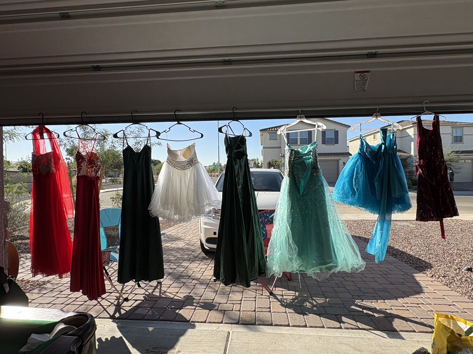 DANCE/Prom DRESSES SALE