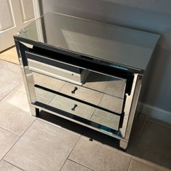 Mirror Dresser 3 Drawer 