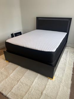 Brand New Queen bed with Mattress / Cama Queen con Colchon Nuevo a Estrenar … Fast delivery 🚚