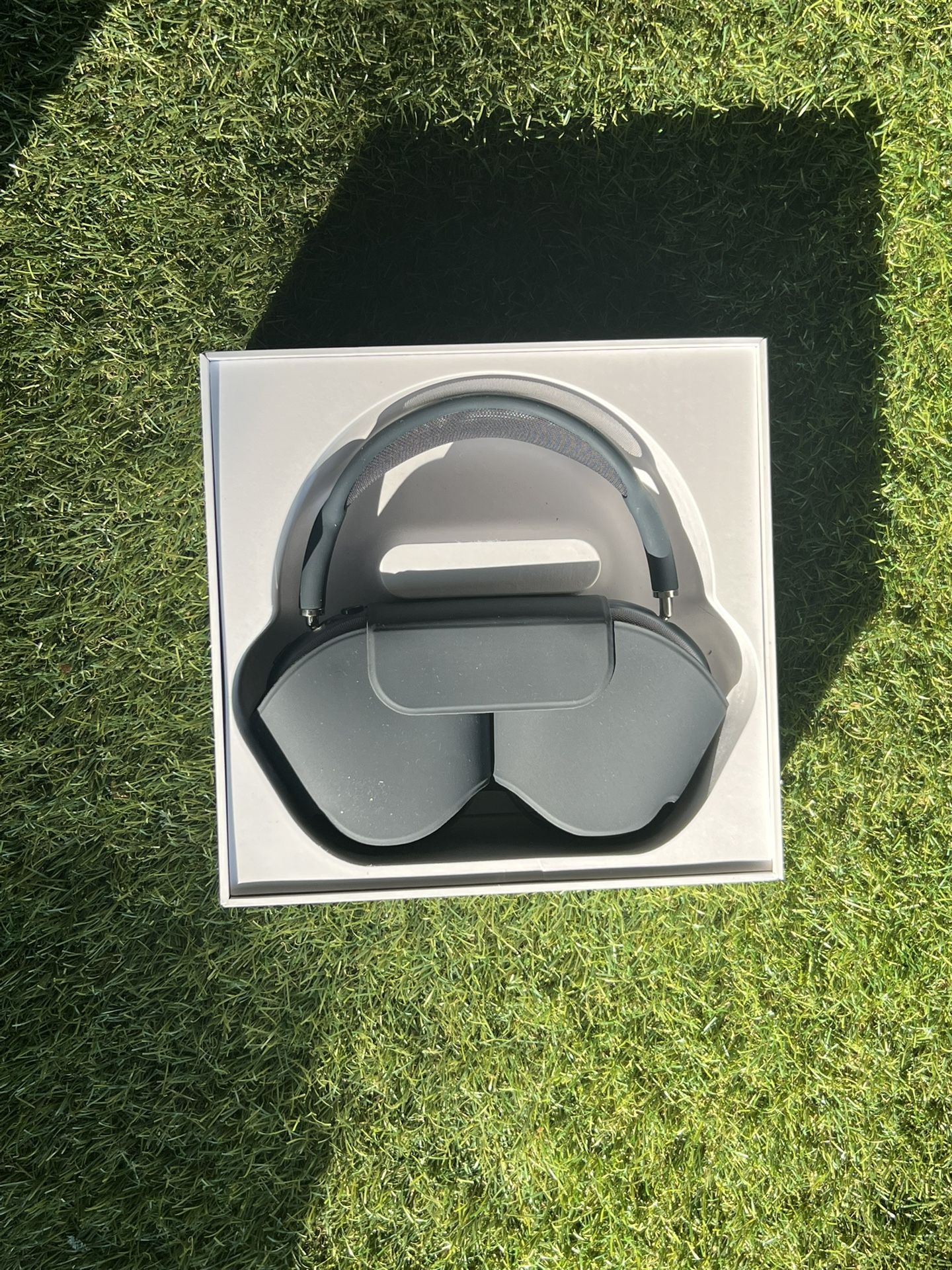 AirPods Max (USB-C) Smart Case USB-C Charge Cable Documentation