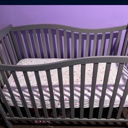 Baby Crib And Mattress 