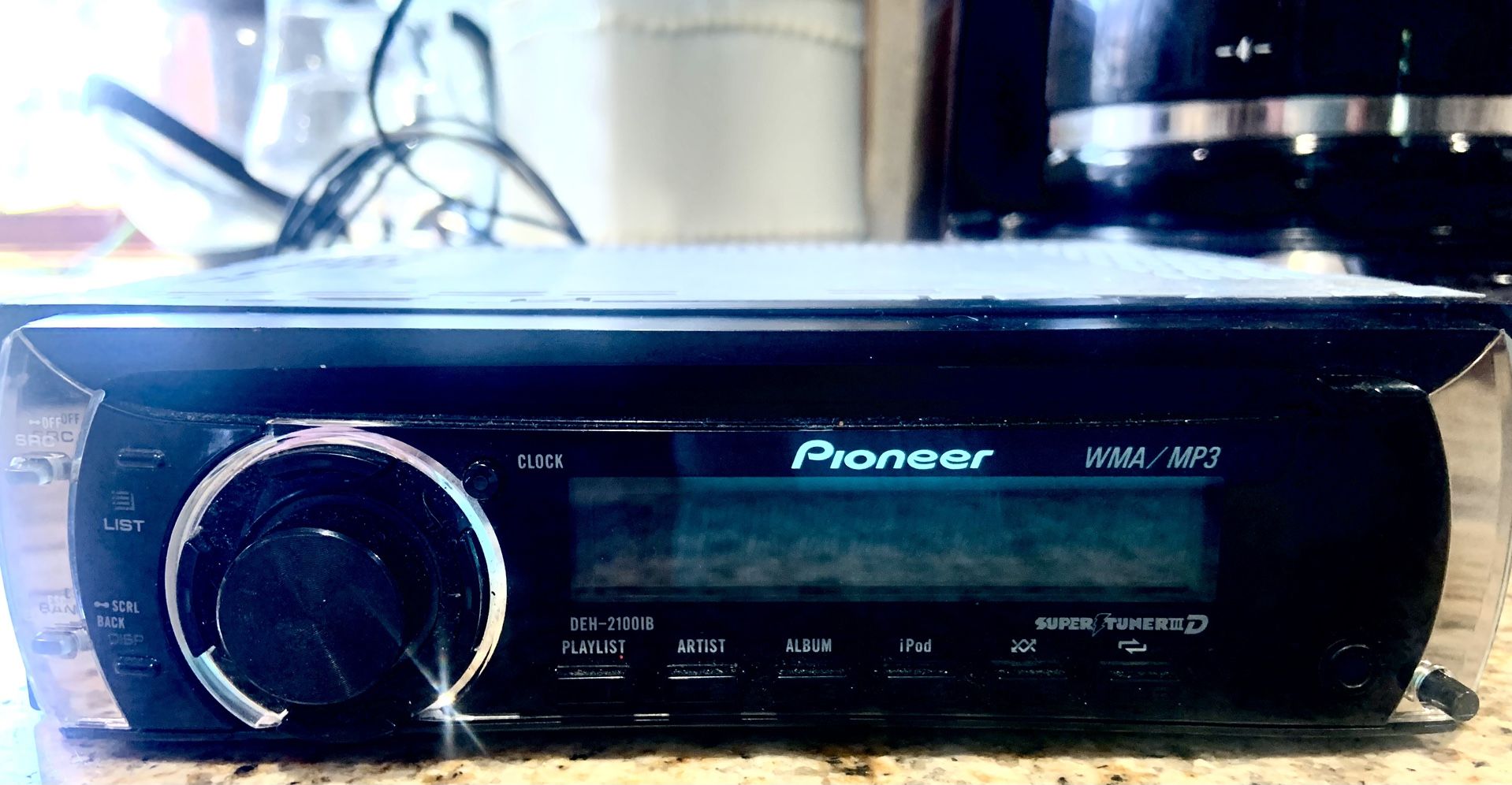 Pioneer DEH-2100IB CD car stereo receiver