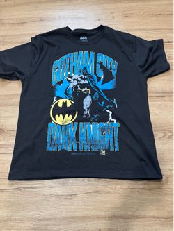 DC Comics Batman Gotham City Dark Knight black cotton & polyester t-shirt with blue Batman graphic, size XL