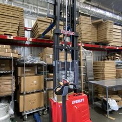 New Fully Electric Pallet Jack Pallet Stacker 
