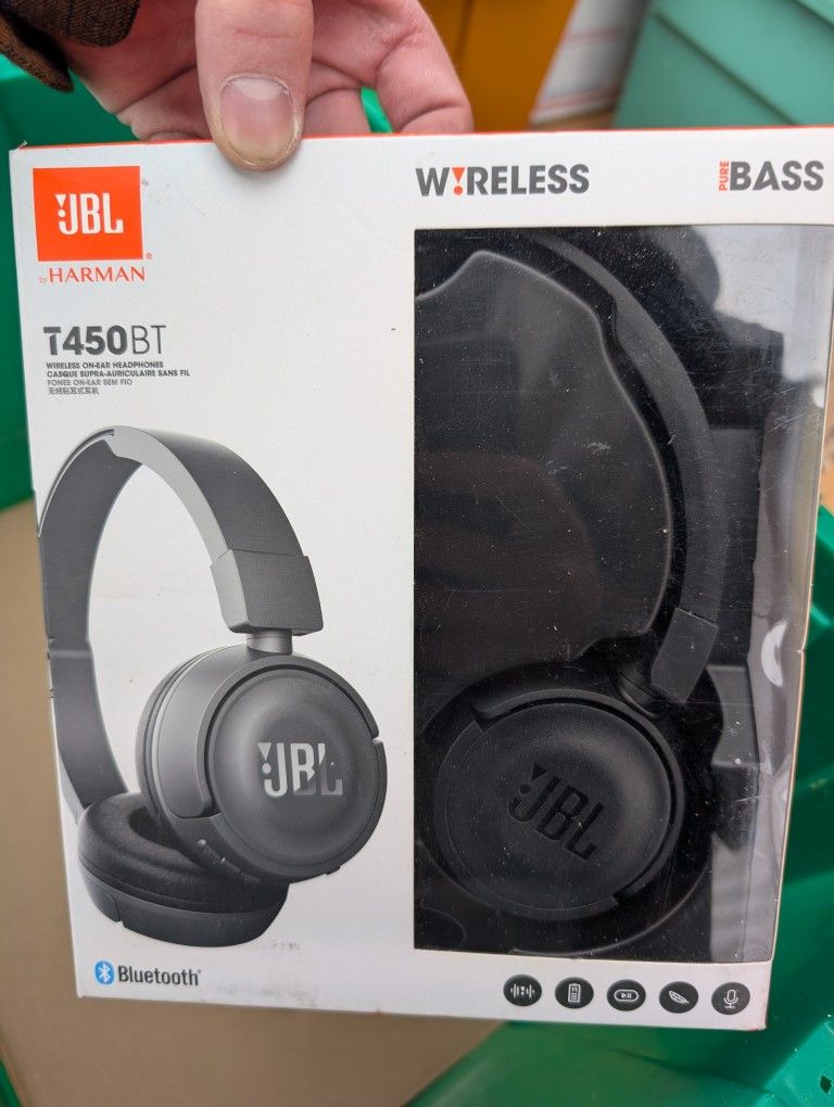 New JBL T450BT Wireless Bluetooth Headphones